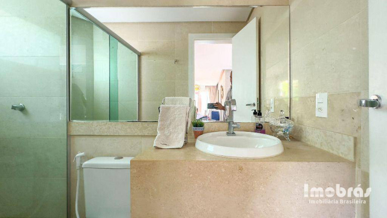 Imagem Casa com 3 Quartos à Venda, 140 m² em Engenheiro Luciano Cavalcante - Fortaleza