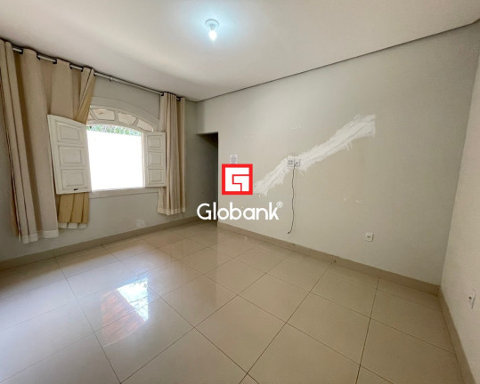 Imagem Casa com 3 Quartos para Alugar, 250 m² em Jardim Panorama - Montes Claros Imagem Casa com 3 Quartos para Alugar, 250 m² em Jardim Panorama - Montes Claros