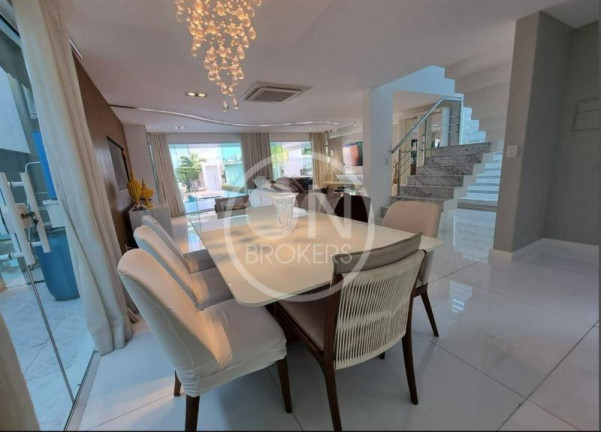 Imagem Casa com 4 Quartos à Venda, 390 m² em Vargem Grande - Rio De Janeiro