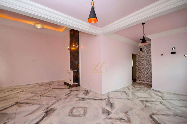 Imagem Casa com 6 Quartos à Venda, 450 m² em Bacacheri - Curitiba