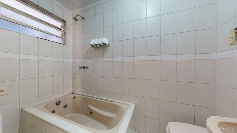 Imagem Imóvel com 2 Quartos à Venda, 94 m² em Petrópolis - Porto Alegre Imagem Imóvel com 2 Quartos à Venda, 94 m² em Petrópolis - Porto Alegre