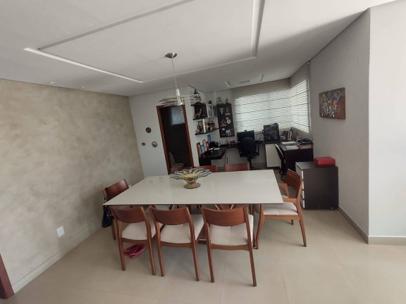 Imagem Casa de Condomínio com 4 Quartos à Venda, 280 m² em Jardins Madri - Goiânia Imagem Casa de Condomínio com 4 Quartos à Venda, 280 m² em Jardins Madri - Goiânia