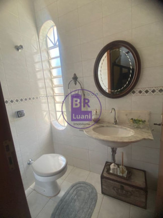 Imagem Sobrado com 3 Quartos à Venda, 291 m² em Kennedy - Londrina
