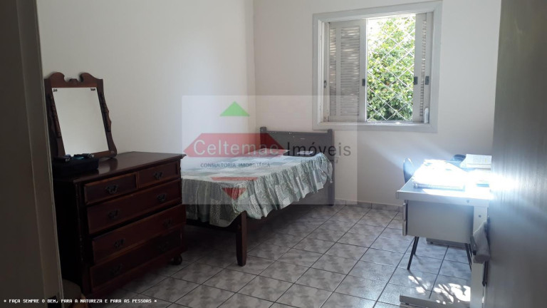 Imagem Casa com 3 Quartos à Venda, 280 m² em Jardim Eulalia - Taubaté