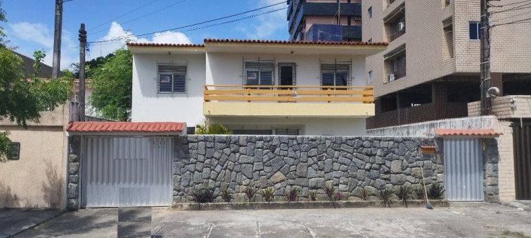 Imagem Casa com 5 Quartos à Venda ou Locação, 280 m² em Casa Caiada - Olinda Imagem Casa com 5 Quartos à Venda ou Locação, 280 m² em Casa Caiada - Olinda
