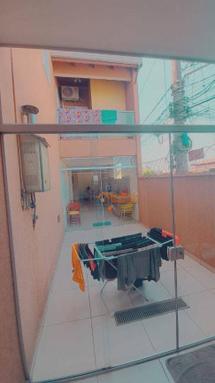 Imagem Sobrado com 3 Quartos à Venda, 320 m² em Jardim Aida - Guarulhos Imagem Sobrado com 3 Quartos à Venda, 320 m² em Jardim Aida - Guarulhos