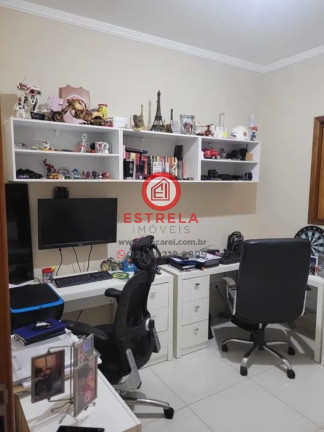 Imagem Casa com 3 Quartos à Venda, 375 m² em Jardim Terras De São João - Jacareí