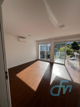 Imagem Casa de Condomínio com 3 Quartos à Venda, 280 m² em Fazenda Rodeio - Mogi Das Cruzes Imagem Casa de Condomínio com 3 Quartos à Venda, 280 m² em Fazenda Rodeio - Mogi Das Cruzes