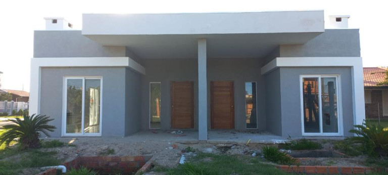 Imagem Casa com 3 Quartos à Venda, 115 m² em Zona Norte - Capao Da Canoa