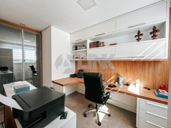 Imagem Imóvel com 3 Quartos à Venda, 341 m² em Vila Nova - Porto Alegre Imagem Imóvel com 3 Quartos à Venda, 341 m² em Vila Nova - Porto Alegre
