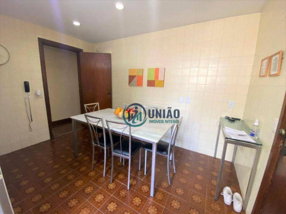 Imagem Apartamento com 3 Quartos à Venda, 177 m² em Icaraí - Niterói