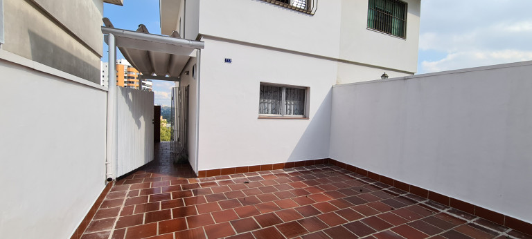 Imagem Casa com 3 Quartos à Venda, 231 m² em Vila Madalena - São Paulo