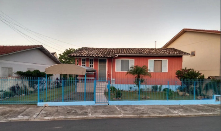Casa com 3 Quartos à Venda, 144 m² em Próspera - Criciúma
