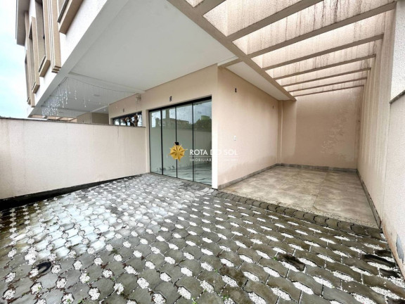 Imagem Sobrado com 2 Quartos à Venda, 82 m² em Bombas - Bombinhas