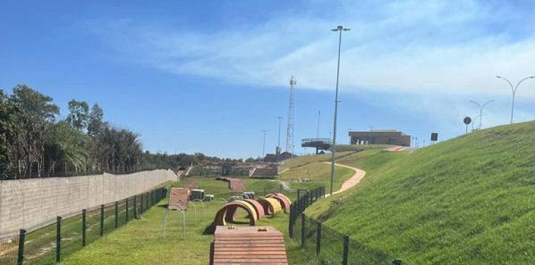 Imagem Terreno em Condomínio à Venda, 250 m² em Ribeirão Do Lipa - Cuiabá