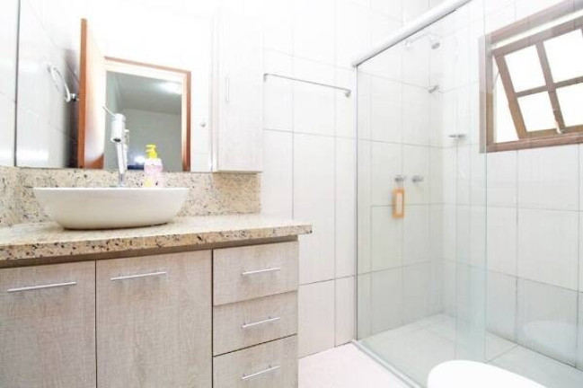 Imagem Casa com 3 Quartos à Venda, 192 m² em Passo Das Pedras - Porto Alegre