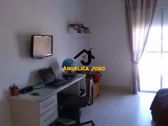Imagem Sobrado com 3 Quartos à Venda, 250 m² em Jardim Virgínia Ii - Guarujá Imagem Sobrado com 3 Quartos à Venda, 250 m² em Jardim Virgínia Ii - Guarujá