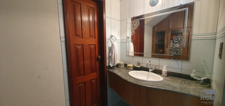 Imagem Sobrado com 6 Quartos à Venda,  em Centro - Esmeraldas