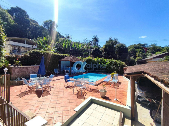 Imagem Casa com 3 Quartos à Venda, 232 m² em Duarte Silveira - Petrópolis Imagem Casa com 3 Quartos à Venda, 232 m² em Duarte Silveira - Petrópolis