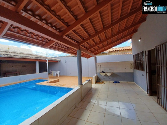 Imagem Casa com 3 Quartos à Venda, 300 m² em Jardim São José - Goiânia Imagem Casa com 3 Quartos à Venda, 300 m² em Jardim São José - Goiânia