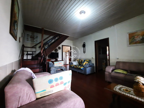 Imagem Casa com 3 Quartos à Venda, 180 m² em Dom Antônio Reis - Santa Maria Imagem Casa com 3 Quartos à Venda, 180 m² em Dom Antônio Reis - Santa Maria