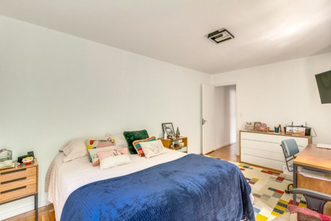 Imagem Imóvel com 4 Quartos à Venda, em Vila Mariana - São Paulo Imagem Imóvel com 4 Quartos à Venda, em Vila Mariana - São Paulo