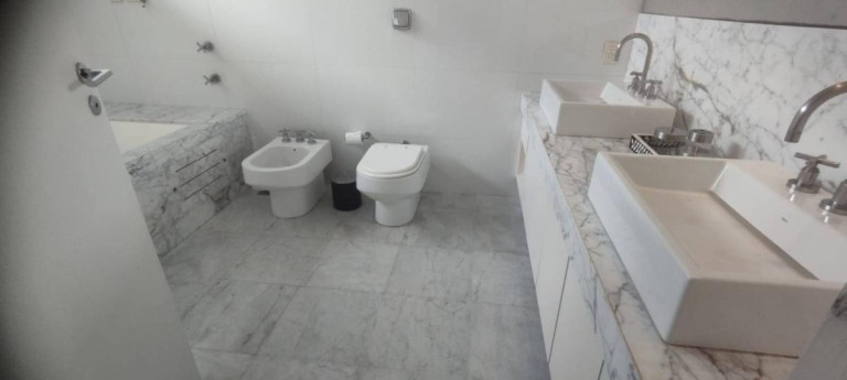 Imagem Casa com 5 Quartos para Alugar, 654 m² em Barra Da Tijuca - Rio De Janeiro Imagem Casa com 5 Quartos para Alugar, 654 m² em Barra Da Tijuca - Rio De Janeiro