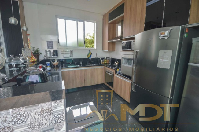 Imagem Casa com 4 Quartos à Venda, 375 m² em Condomínio Residencial Gran Park I - Vespasiano
