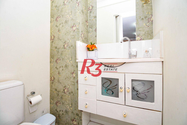 Imagem Sobrado com 4 Quartos à Venda, 202 m² em Macuco - Santos