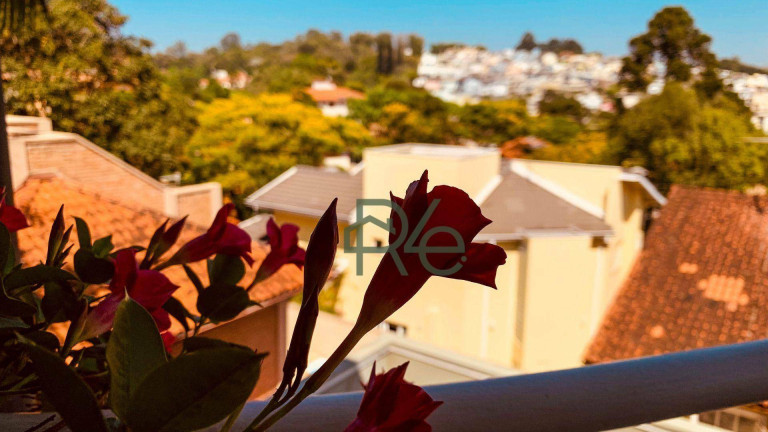 Imagem Casa com 3 Quartos à Venda, 320 m² em Jardim Das Flores - Cotia Imagem Casa com 3 Quartos à Venda, 320 m² em Jardim Das Flores - Cotia