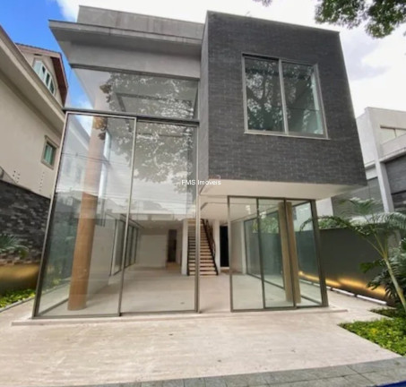 Casa com 3 Quartos à Venda, 636 m² em Planalto Paulista - São Paulo