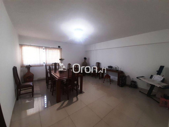 Imagem Sobrado com 3 Quartos à Venda, 270 m² em Jardim América - Goiânia