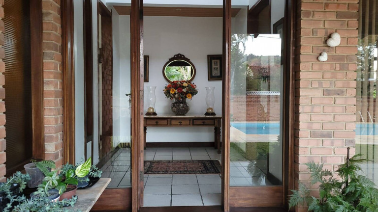 Imagem Casa com 4 Quartos à Venda, em Santo Antônio - Niterói Imagem Casa com 4 Quartos à Venda, em Santo Antônio - Niterói
