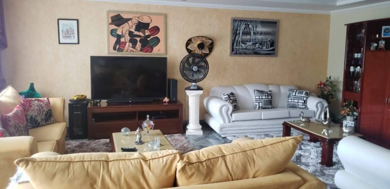 Imagem Sobrado com 3 Quartos à Venda, 320 m² em Santa Maria - São Caetano Do Sul