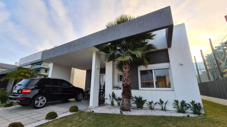 Imagem Casa com 3 Quartos à Venda, 185 m² em Zona Norte - Capao Da Canoa