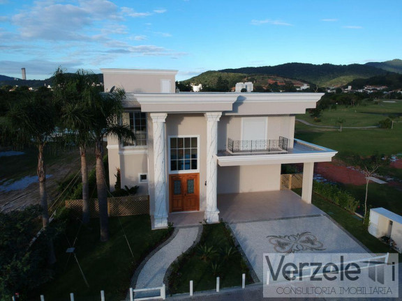 Imagem Casa com 5 Quartos à Venda, 700 m² em Centro - Camboriú Imagem Casa com 5 Quartos à Venda, 700 m² em Centro - Camboriú