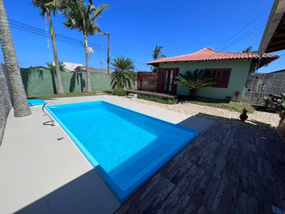 Casa com 3 Quartos à Venda, 165 m² em Centro - Balneário Barra Do Sul