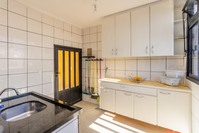 Imagem Sobrado com 6 Quartos à Venda, 273 m² em Vila Brasilândia - São Paulo