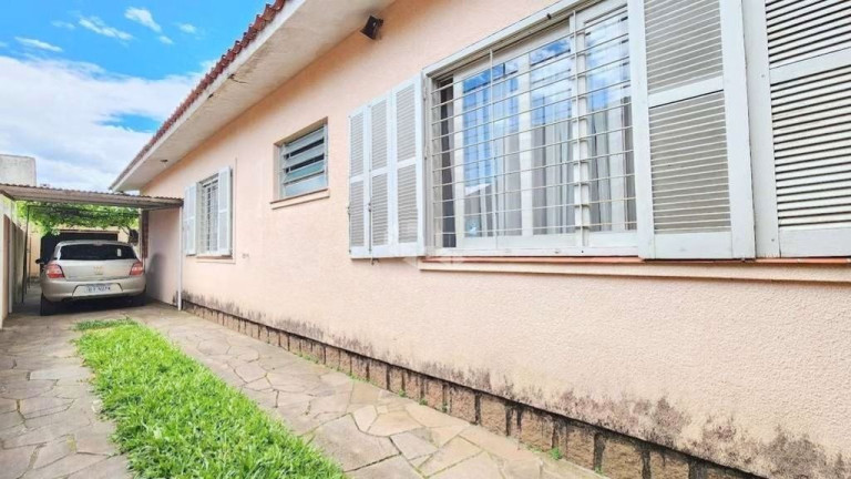 Imagem Casa com 3 Quartos à Venda, 155 m² em Vila Ipiranga - Porto Alegre Imagem Casa com 3 Quartos à Venda, 155 m² em Vila Ipiranga - Porto Alegre