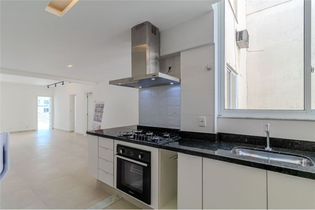 Imagem Apartamento com 3 Quartos à Venda, 133 m² em Copacabana - Rio De Janeiro Imagem Apartamento com 3 Quartos à Venda, 133 m² em Copacabana - Rio De Janeiro