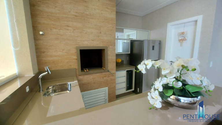 Imagem Apartamento com 3 Quartos à Venda, 122 m² em Centro - Balneário Camboriú Imagem Apartamento com 3 Quartos à Venda, 122 m² em Centro - Balneário Camboriú