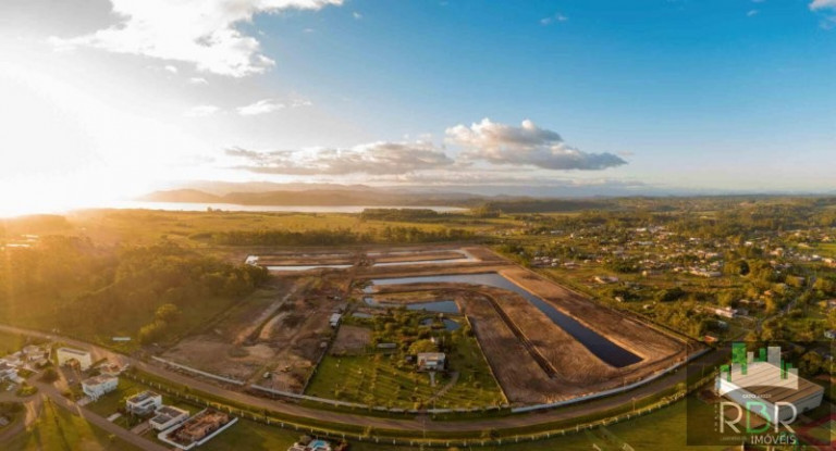 Imóvel à Venda, 360 m² em Torres