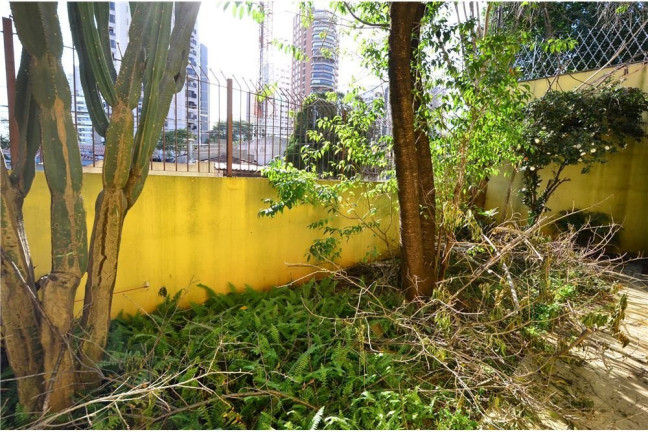 Imagem Casa com 1 Quarto à Venda, 183 m² em Campo Belo - São Paulo Imagem Casa com 1 Quarto à Venda, 183 m² em Campo Belo - São Paulo