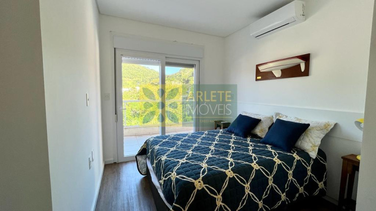 Imagem Cobertura com 3 Quartos à Venda, 270 m² em Bombas - Bombinhas