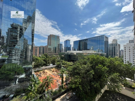 Imagem Apartamento com 3 Quartos à Venda, 220 m² em Itaim Bibi - São Paulo Imagem Apartamento com 3 Quartos à Venda, 220 m² em Itaim Bibi - São Paulo