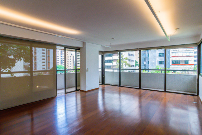 Imagem Apartamento com 3 Quartos à Venda, 287 m² em Aclimação - São Paulo Imagem Apartamento com 3 Quartos à Venda, 287 m² em Aclimação - São Paulo