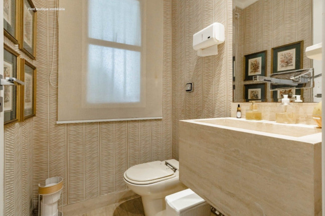 Imagem Casa com 4 Quartos à Venda, 408 m² em Jardim Europa - São Paulo