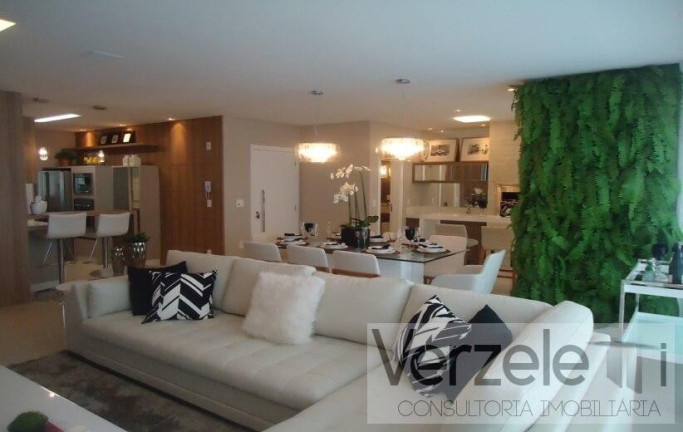 Imagem Apartamento com 4 Quartos à Venda, 140 m² em Centro - Balneário Camboriú Imagem Apartamento com 4 Quartos à Venda, 140 m² em Centro - Balneário Camboriú