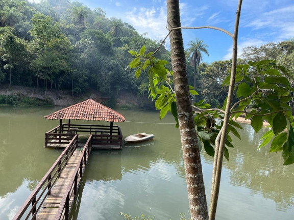 Imóvel com 12 Quartos à Venda,  em 2.200.000,00//jardim Vitória - Esmeraldas