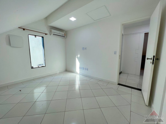 Imagem Casa com 5 Quartos à Venda, 350 m² em Recreio Dos Bandeirantes - Rio De Janeiro